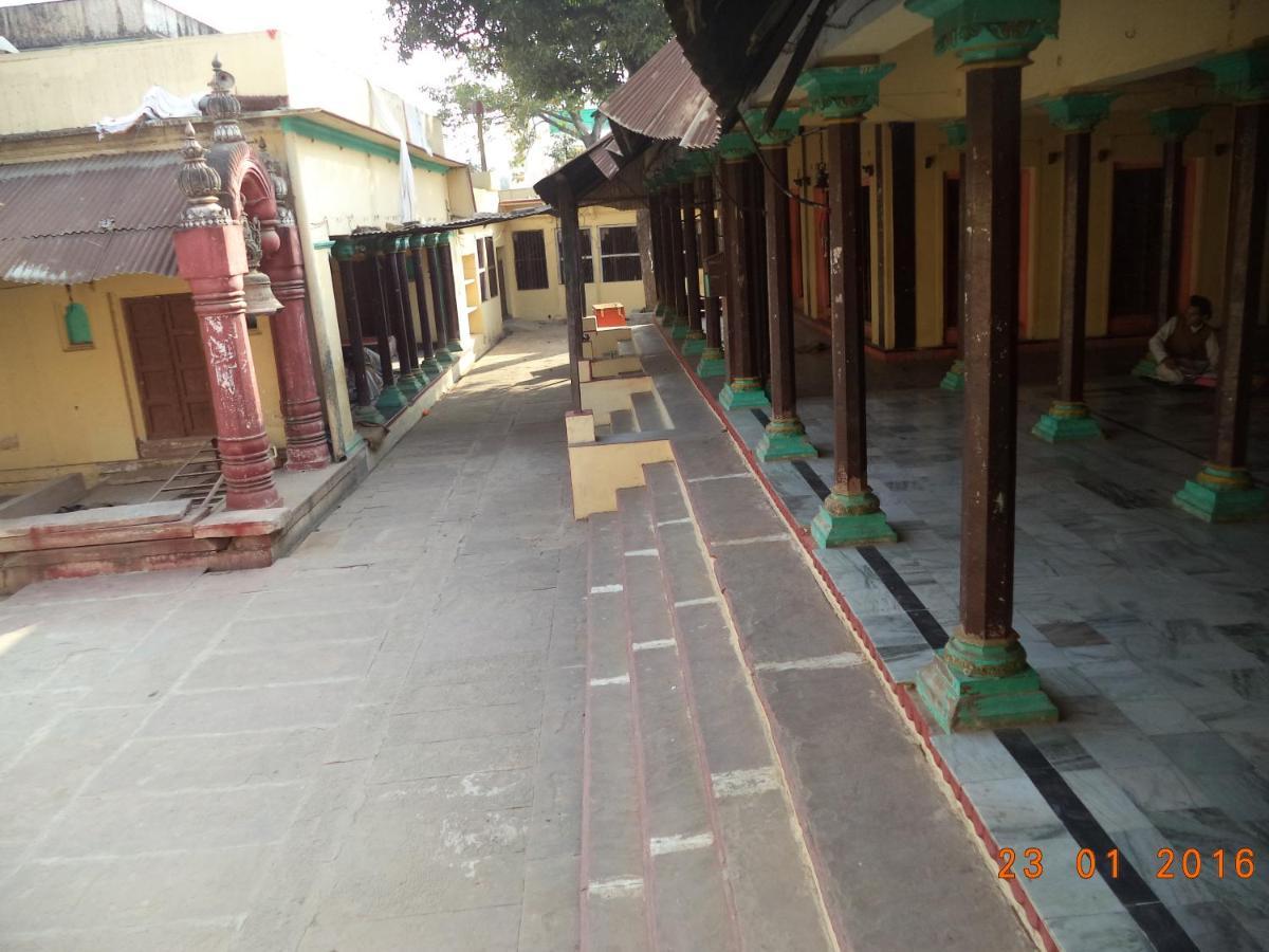 ホテル Shri Swami Sheetal Das Akhada B1-88 Assi , Near Pushkar Talab,Varanasi, Ashram Dharmshala エクステリア 写真