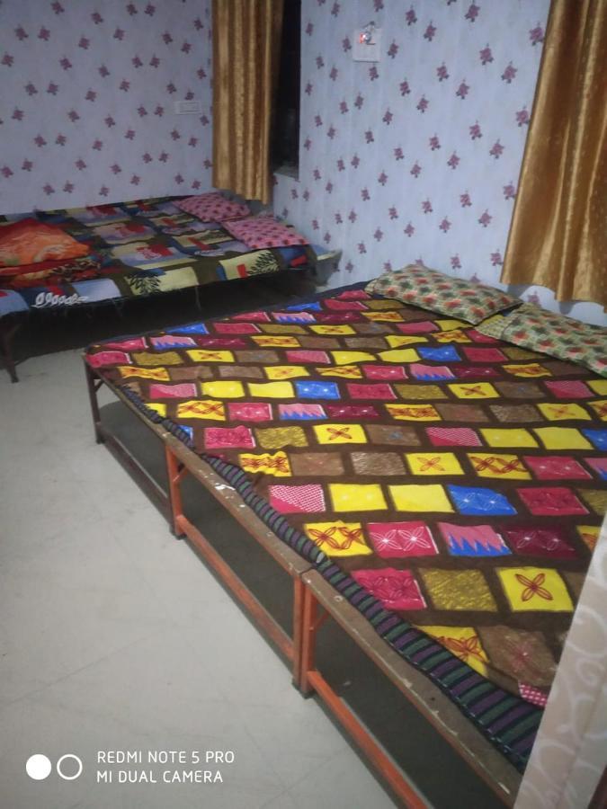 ホテル Shri Swami Sheetal Das Akhada B1-88 Assi , Near Pushkar Talab,Varanasi, Ashram Dharmshala エクステリア 写真